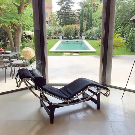 Cezanne Villa *
